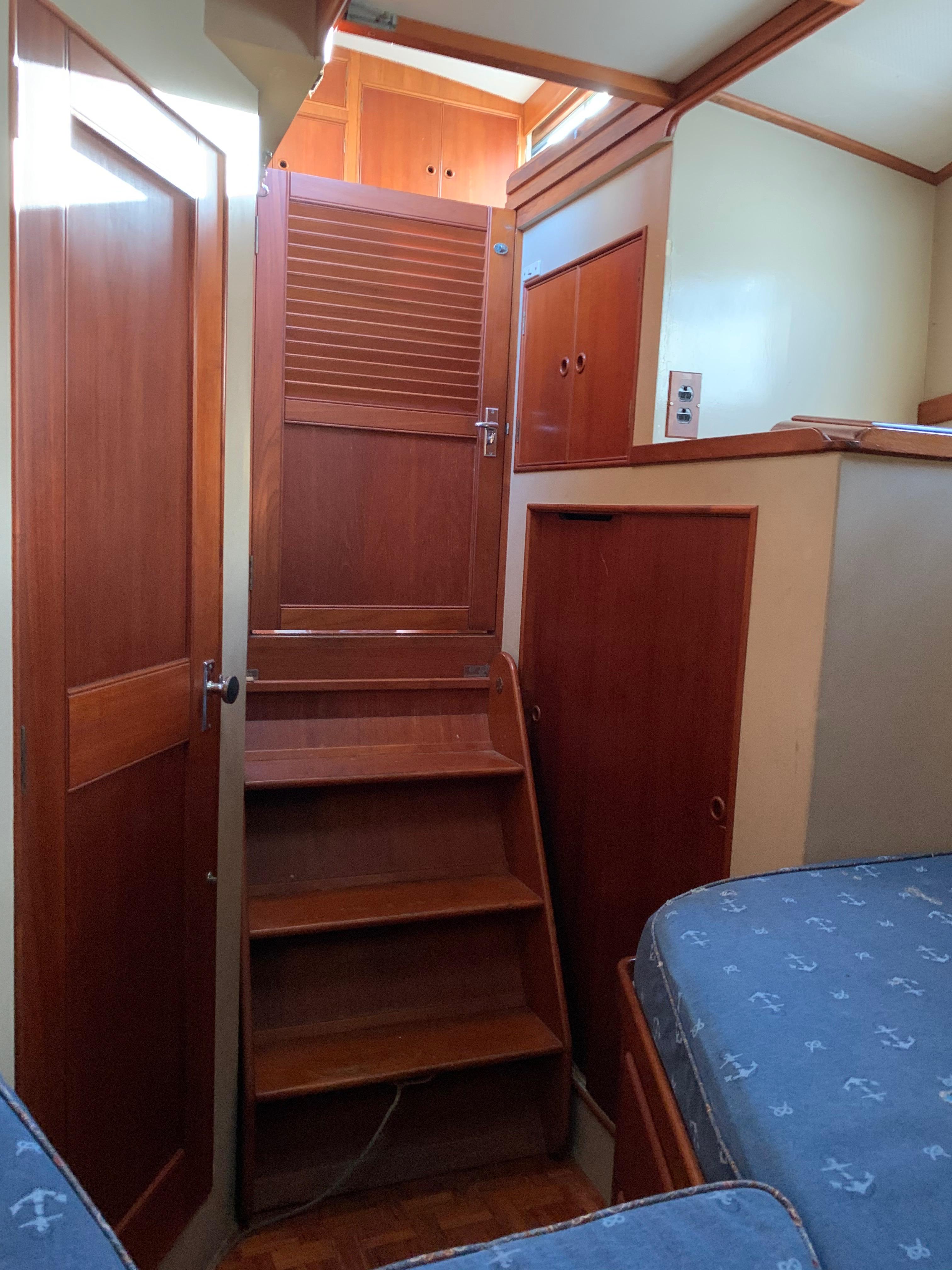 grand banks furniture on Tres Dias Yacht For Sale 42 Grand Banks Yachts Longboat Key Fl Denison Yacht Sales