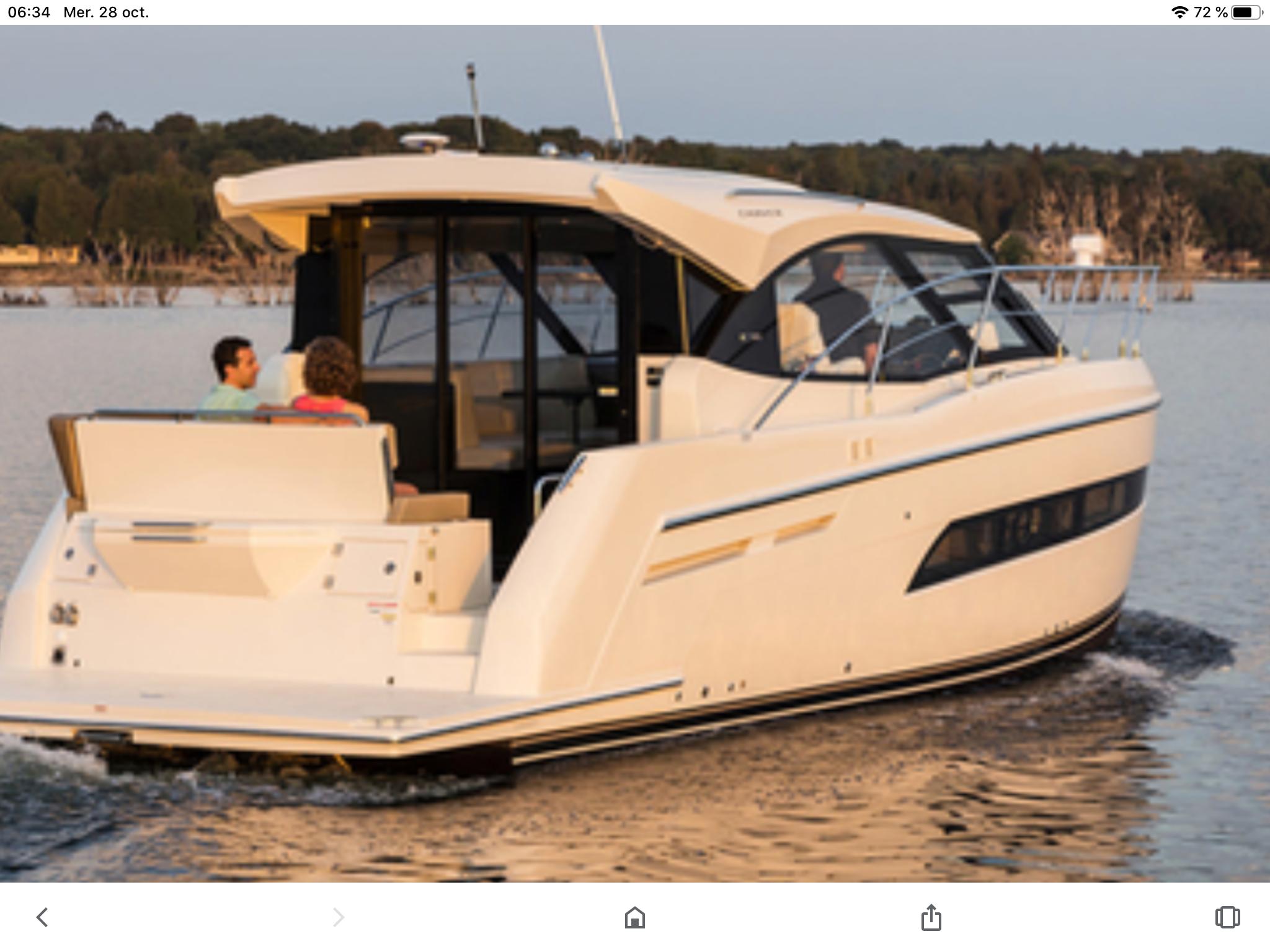 Yacht for Sale 34 Carver Yachts Magog, Canada Denison Yacht Sales