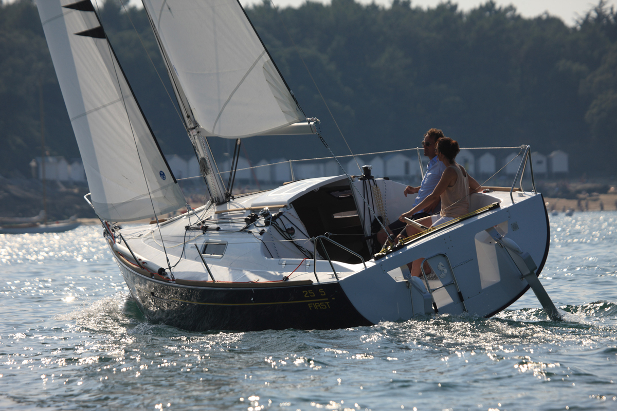 beneteau first 25.7 sailboatdata