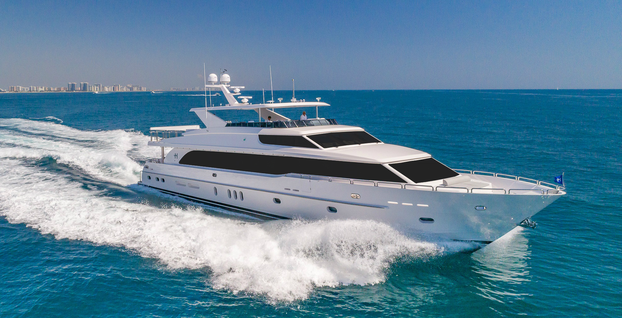 Luxury Yacht Charter 100' Hargrave RP MB3